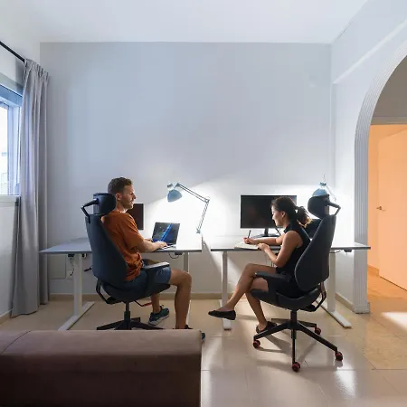 Apartman 2 Mins From - Workstations - Parking - Bikes Las Palmas de Gran Canaria