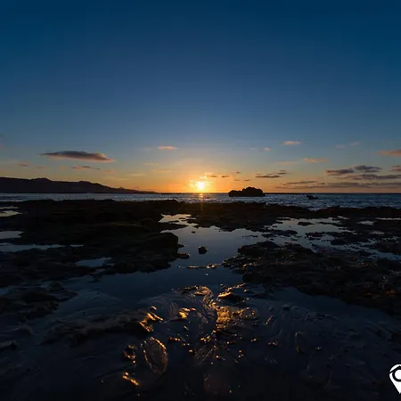 2 Mins From - Workstations - Parking - Bikes