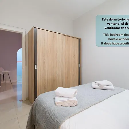 2 Mins From - Workstations - Parking - Bikes Appartamento