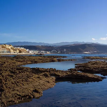 Apartment 2 Mins From - Workstations - Parking - Bikes Las Palmas / Gran Canaria