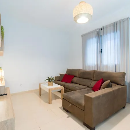 2 Mins From - Workstations - Parking - Bikes * Las Palmas