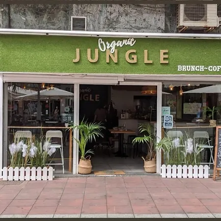 Apartment 2 Mins From - Workstations - Parking - Bikes Las Palmas de Gran Canaria