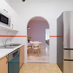 2 Mins From - Workstations - Parking - Bikes